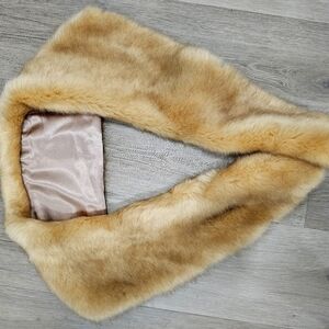 Fur shawl